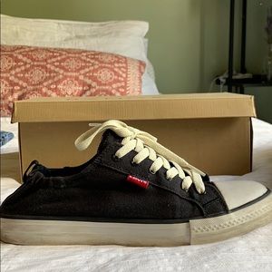 Levi’s Sneakers